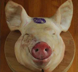 фотография продукта Свиные головы не ограбленные