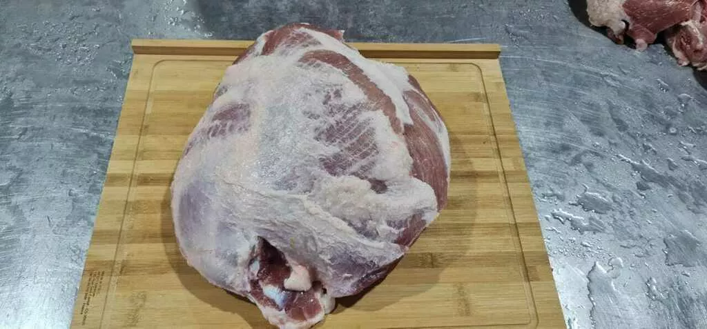 фотография продукта Окорок свиной без кости ГОСТ